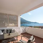 Tolj Διαμέρισμα *